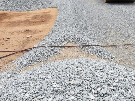 Уплотнение грунта щебнем: технологии и советы экспертов — фото